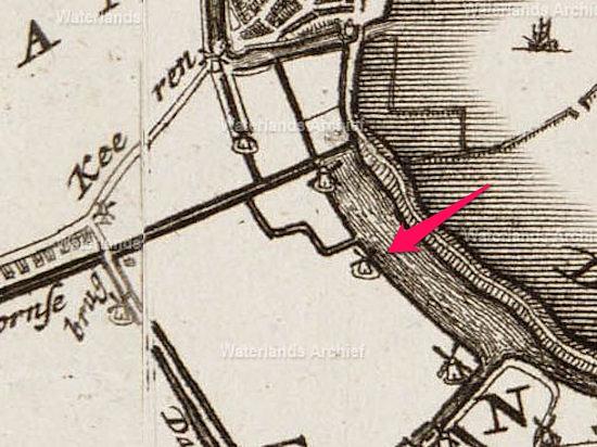 2, Molen 01148 g De Hoop / Het Kalf (Hoorn), Detail kaart Uitwaterende Sluizen, J.J. Dou, 1680 (Wat. Archief, N is links) | Database Nederlandse molens media-bestand