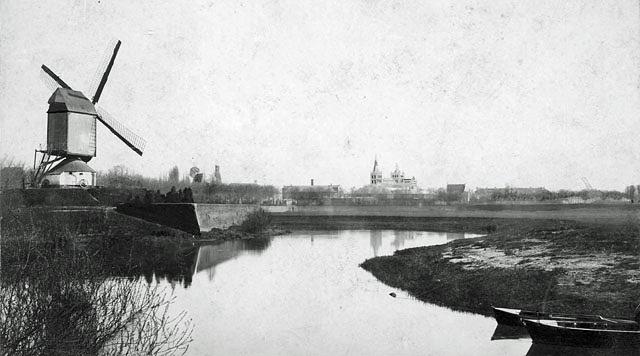 2, Molen 01545 a Bastion Vught / Bolwerk Sint-Albert / Santvlietmolen ('s-Hertogenbosch), Erfgoed sHertogenbosch, foto nummer 0000271 | Database Nederlandse molens media-bestand