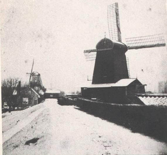 1, Molen 03940 z Het Hert / Het Hart (Dordrecht), links Het Hert, rechts De Duynen, RAD 552_390827-037 | Database Nederlandse molens media-bestand
