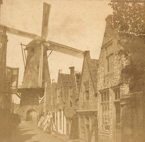 4, Molen 12065 Koornbloem / De Korenbloem / (Steene Moole?) (Dordrecht), Foto: Henri Plaut, 1858, deel stereofoto, uitg. Alexis Gaudincoll. Jan Lagendijk | Database Nederlandse molens media-bestand