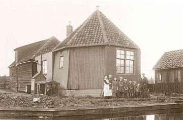 1, Molen 00027 a De Weldragende Kersenboom (Krommenie), Foto: n.n. | Database Nederlandse molens media-bestand