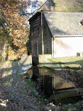 Molen 00390 Watermolen van Wijnen (Laag-Soeren), Foto:W.Jans, opname 6 november 2003 | Database Nederlandse molens media-bestand