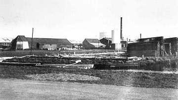 1, Molen 06394 e De Olievos (Zaandam-West), Foto: verzameling F. Rol, opname 1930 | Database Nederlandse molens media-bestand