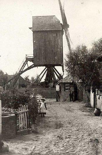 Molen 00879 a Oude Molen (Lichtenvoorde), Foto:n.n., collectie A.Nibbelink | Database Nederlandse molens media-bestand