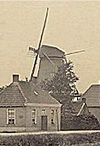 Molen 07272 Molen van Kleine Staarman (Geerdijk), Detail van onderstaande prentbriefkaart | Database Nederlandse molens media-bestand