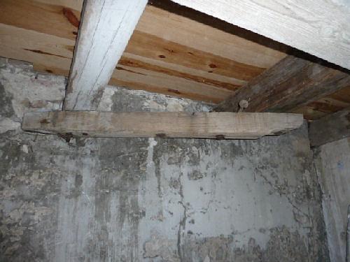 3, Molen 07301 (karnmolen) (Maasland), Foto: T. Slings, de overgebleven bevestiging van de stamper | Database Nederlandse molens media-bestand