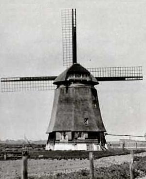 Molen 01151 De Brake, Poel en Wijmers en het Lichtewater (Medemblik), deel onderstaande foto | Database Nederlandse molens media-bestand