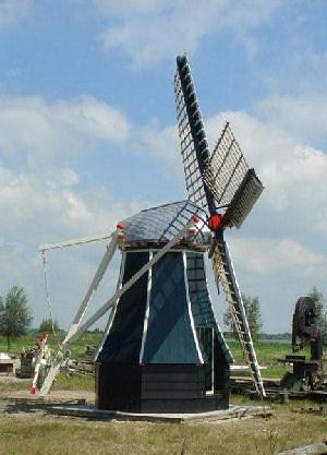 Molen 13622 De Jonge Leeuw (Uitgeest), Foto: nn. coll. DHM, opname van vóór de verplaatsing | Database Nederlandse molens media-bestand