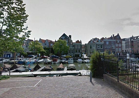 1, Molen 12144 Kraanmolen (aan het Nieuwe Werk) (Dordrecht), Foto: NSR, 30 april 2017, hier stond 500 jaar geleden de kraansteiger, op het gelijknamige adres  | Database Nederlandse molens media-bestand