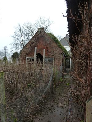 Molen 16058 Karnmolen boerderij Klein Raadwijk (Alphen aan den Rijn), Foto: Ton Slings, opname 27-12-2012 | Database Nederlandse molens media-bestand