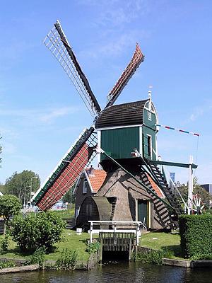 Molen 02486 Munnikkenpolder, Munnikkenmolen (Leiderdorp), Foto: W. Jans, 14 mei 2005 | Database Nederlandse molens media-bestand