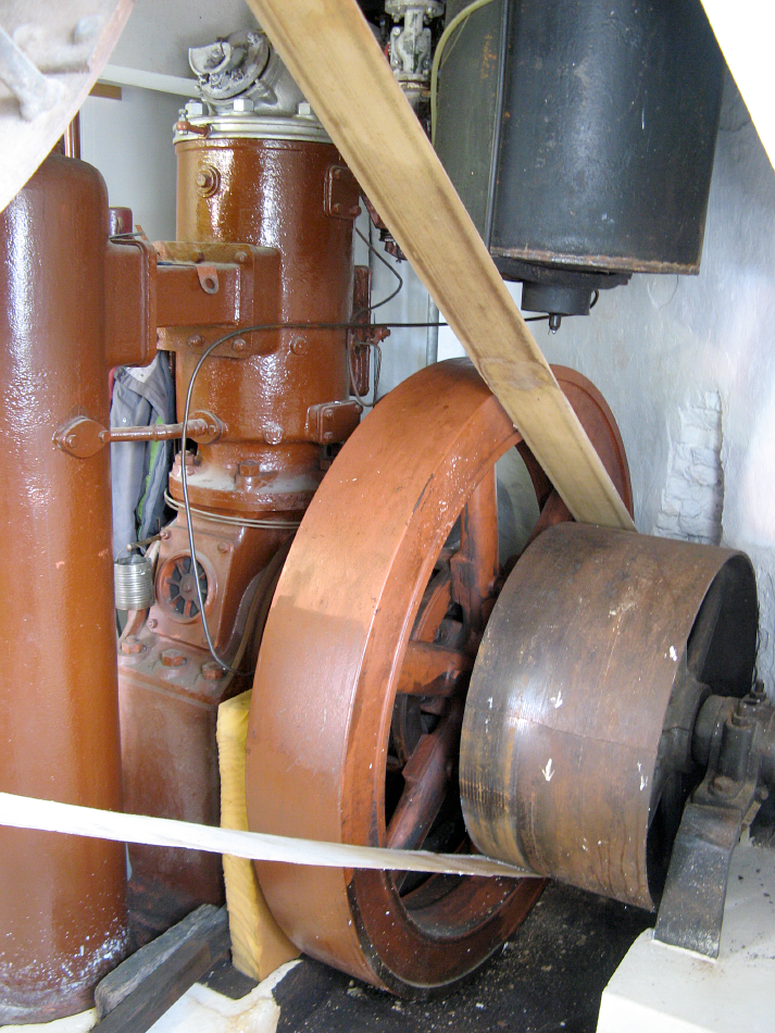 Motor 3705, Kromhout, Jacob Bijlstra (30-3-2013) | Database Nederlandse molens media-bestand