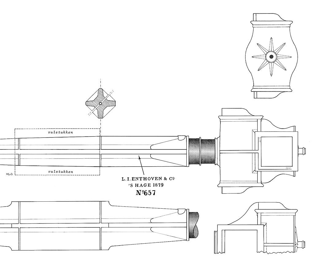 1, As 657, Enthoven & Co, L.I., Martin E. van Doornik (eigen tekening 21-3-1987)Bij andere Enthoven-assen kunnen verbrede middenstukken voorkomen (onder) en de ribben hoekig of afgerond zijn. De punten van de ster op de walpenplaat hebben de vorm van een obelisk, een kenmerk van Enthoven. | Database Nederlandse molens media-bestand